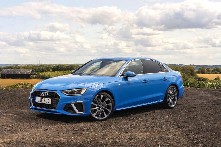  Audi A4 40 TFSI S-Line (B9) 2019 года  (UK) (фото 1 из 31)